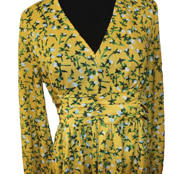 CLEARANCE SALE Boohoo Dress Yellow Floral Long Sleeve CUTE, Size 6 Pre-Loved - Picture 4 of 11
